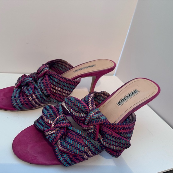 Beautiful size 11, Charles David Fuschia, green, blue, and cream colors. - Picture 3 of 7